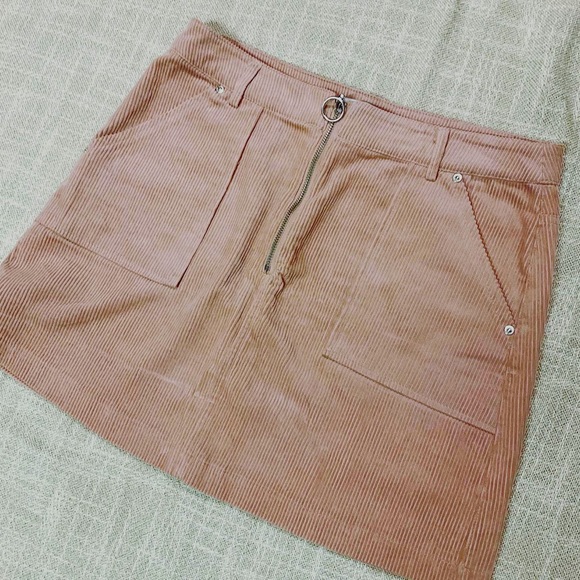 ✨2/$30✨ Pink Almost Famous Corduroy zipper front skirt - Picture 1 of 4